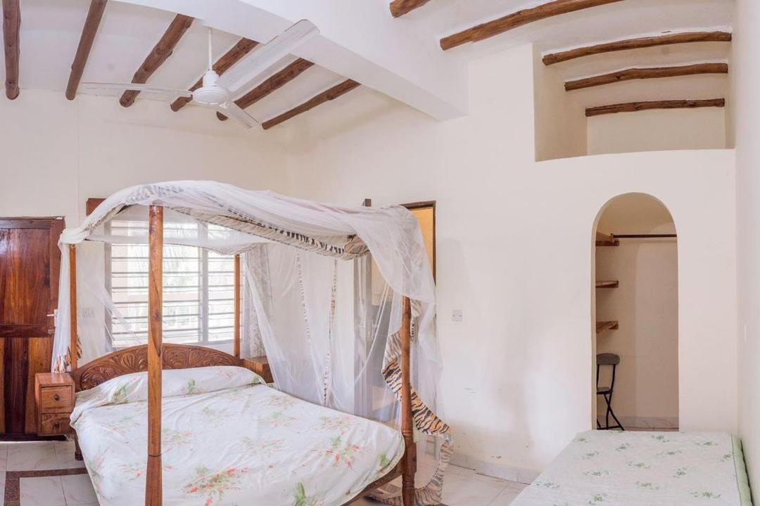 Kijani Cottages Diani Diani Beach Extérieur photo