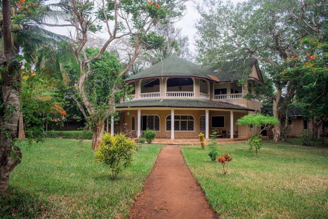 Kijani Cottages Diani Diani Beach Extérieur photo
