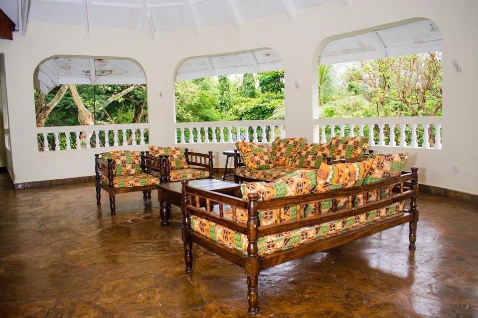Kijani Cottages Diani Diani Beach Extérieur photo